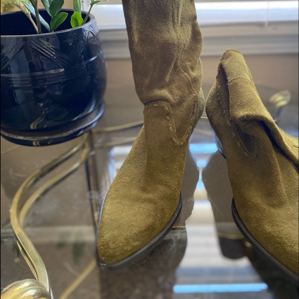 Gianni Bini olive green cowgirl boots!